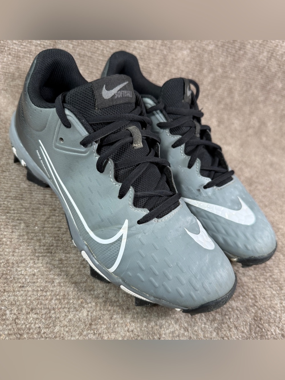 Nike Hyperdiamond 4 Women’s 8.5 Keystone Softball Cleats Shoes Gray Fastflex